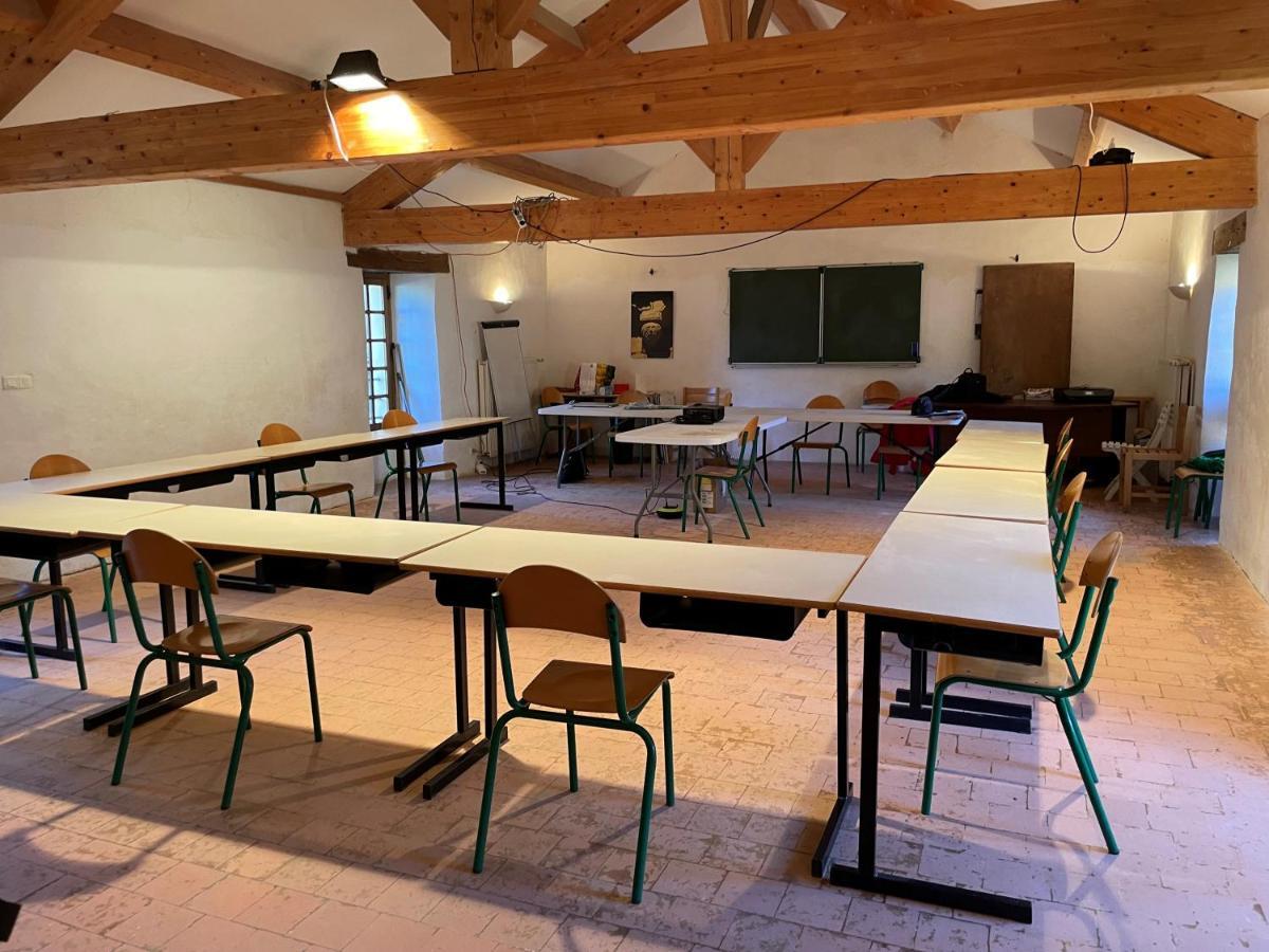 Auberge de Jeunesse HI Cadouin Le Buisson-de-Cadouin Extérieur photo
