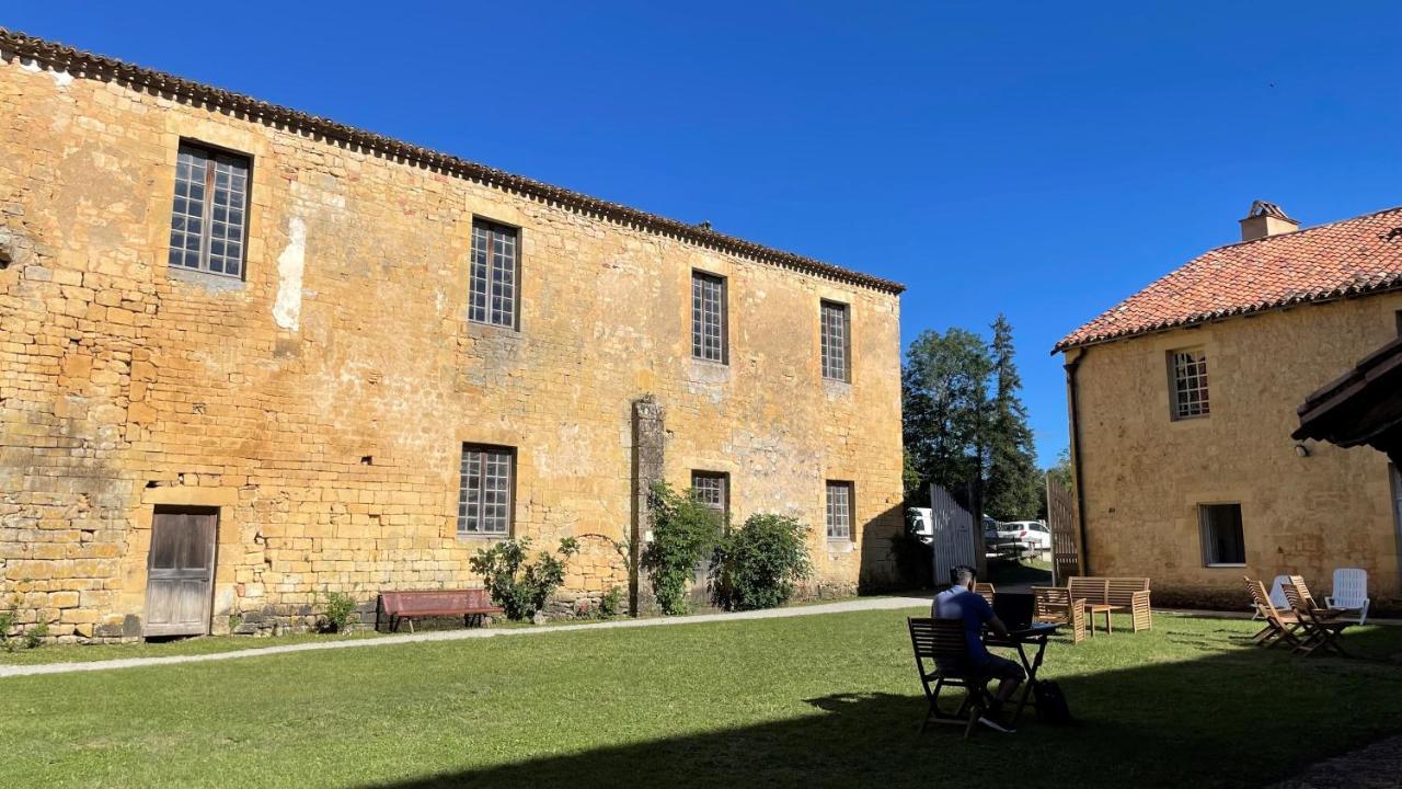 Auberge de Jeunesse HI Cadouin Le Buisson-de-Cadouin Extérieur photo
